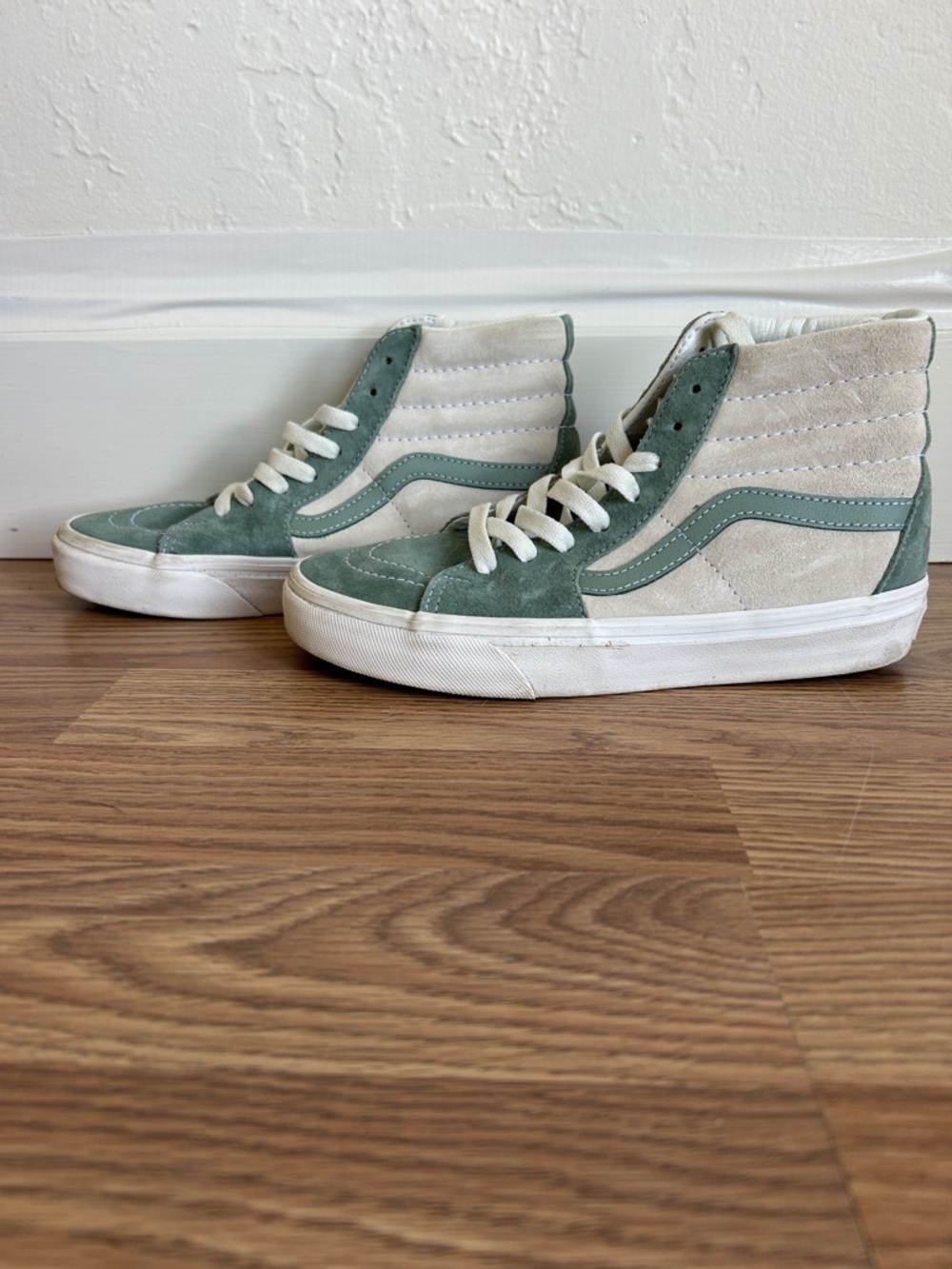 Vans Sk8-Hi women’s green and cream